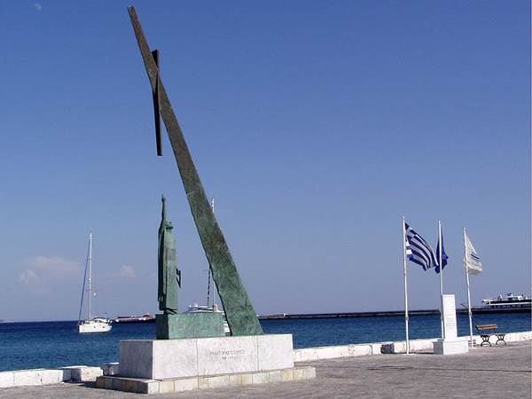 the Pythagorean statue of the Greek island of Samos It stands with a right triangle-shaped sculpture that embodies the immortal Pythagorean theorem he proved. Source: samos-beaches.com