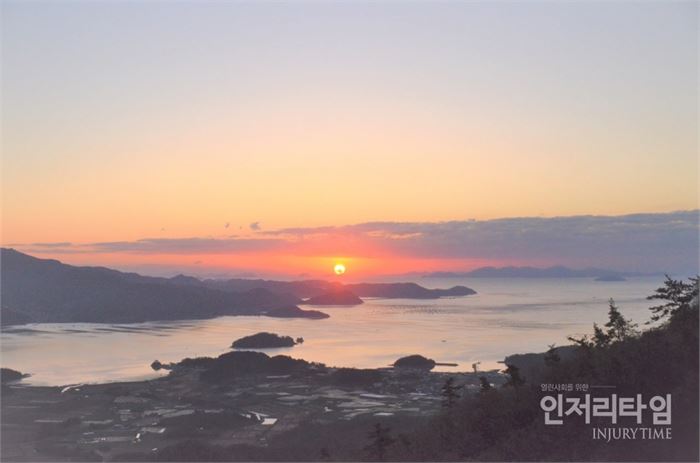 렌즈15-2달마산에서 바라보는 장엄한 일출