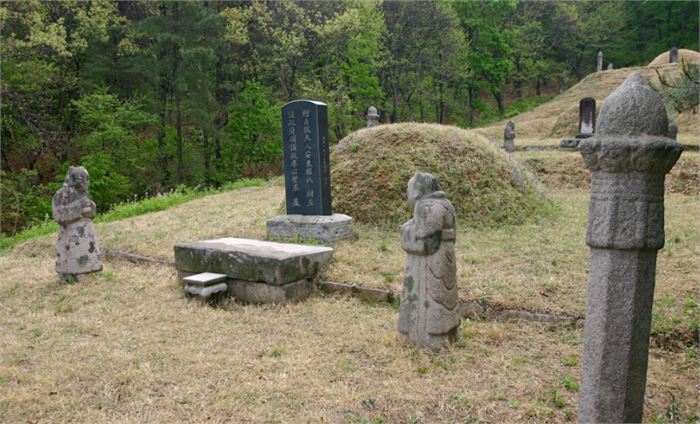 경기도 양주시 장흥면 삼하리에 있는 이성구의 묘. 출처=한국민족문화대백과사전
