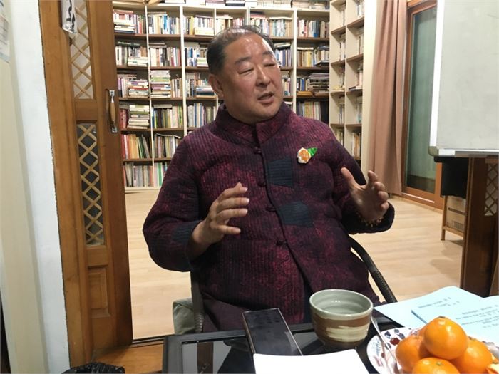 ​강의를 하고 있는 홍순창 박사. 사진= 조해훈​